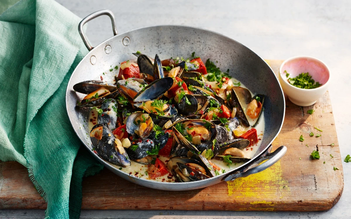 Mussels & Bacon Image