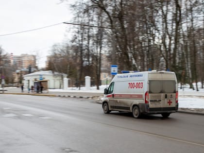 Эксперт Франк о разрешении скорым таранить машины во дворах: Такие действия допустимы лишь в случае острой необходимости