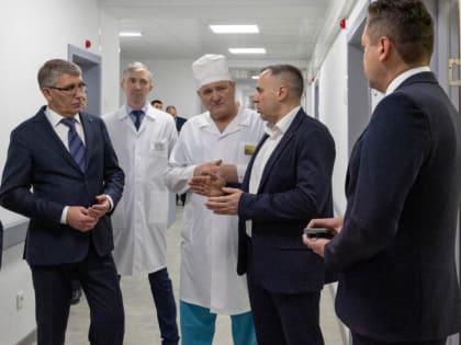 В Дмитрий Миляев посетил онкологическое отделение новомосковской больницы