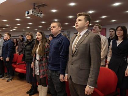 Нацпроект «Наука и университеты»: по инициативе Алексея Дюмина тульские аспиранты будут получать повышенные именные стипендии