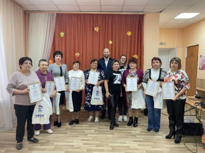 Депутат Тулы посетил волонтеров в Веневе