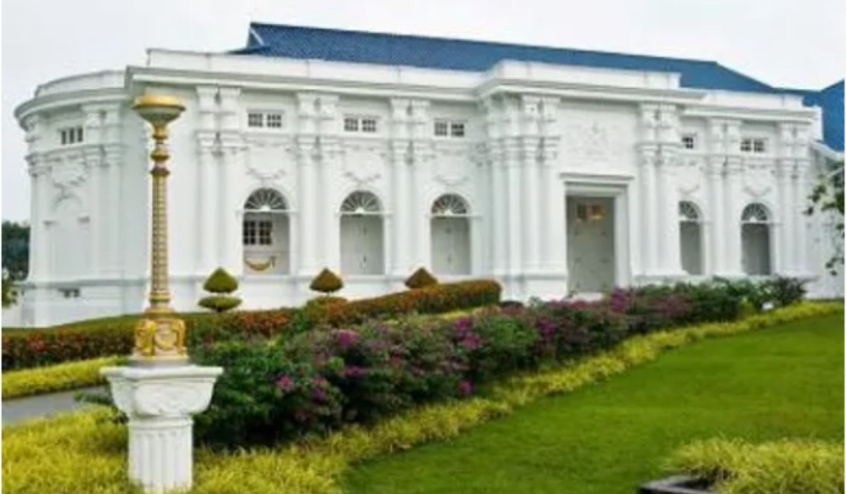 Istana Besar Johor Discover the Magnificence of Johor's Royal Palace