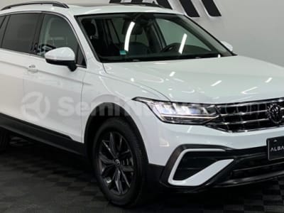 Volkswagen Tiguan — foto 1