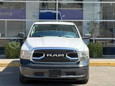 RAM 1500 — foto 1