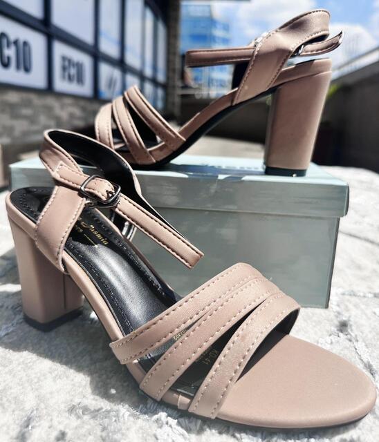 Nude Beige