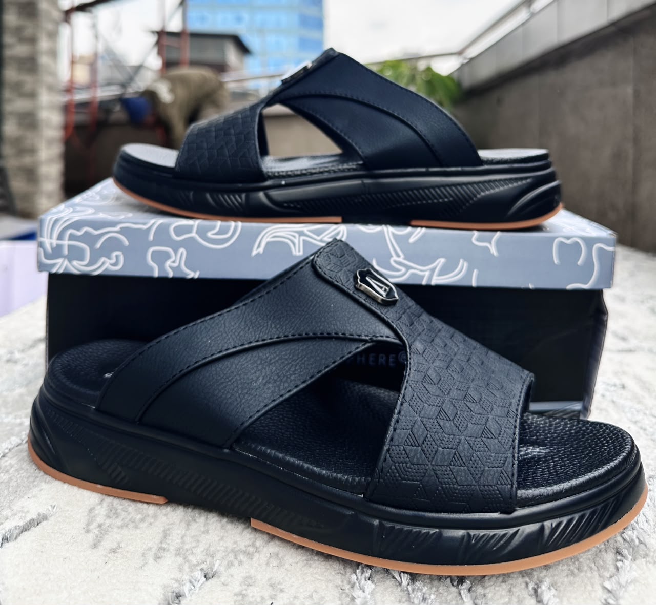 Adalberto Textured Criss-Cross Slide
