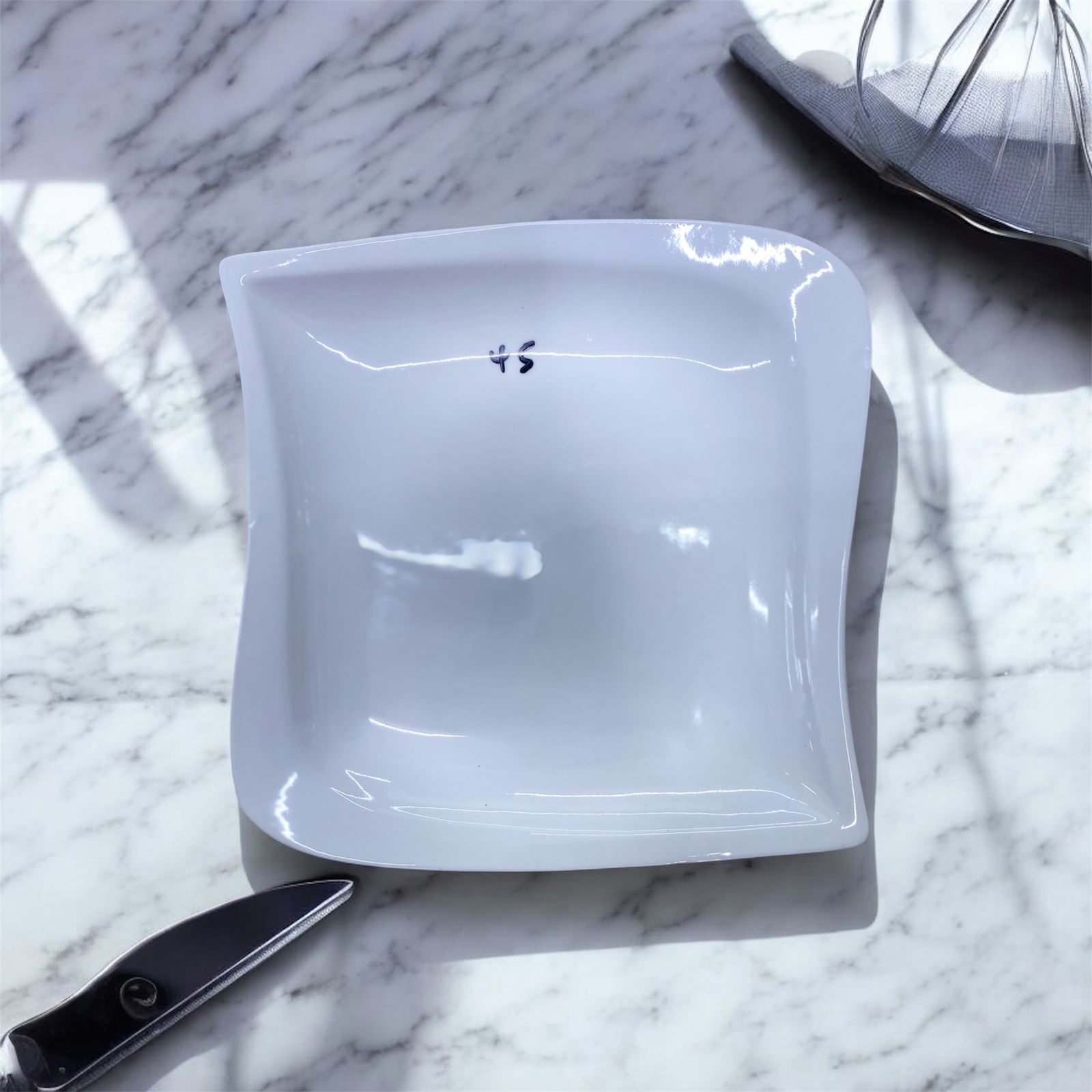 H45 8.5-inch Corner Plate