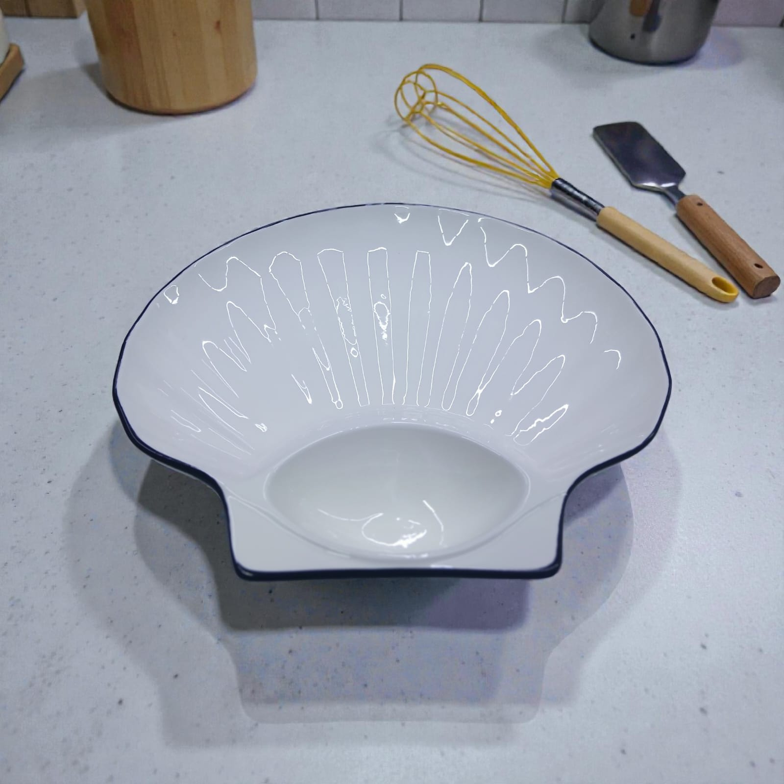 8-inch Scallop Dish (JS-77)