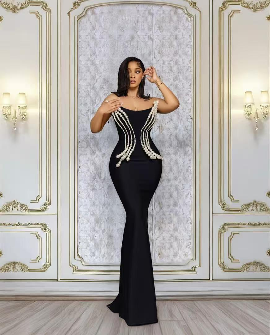 600 Sleeveless Mermaid-Style Dress