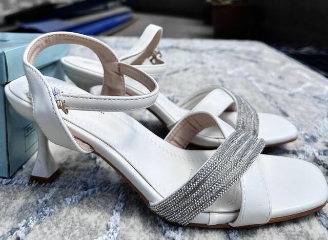 Image of Mare Jasmin Rhinestone Strap Kitten Heel Sandals