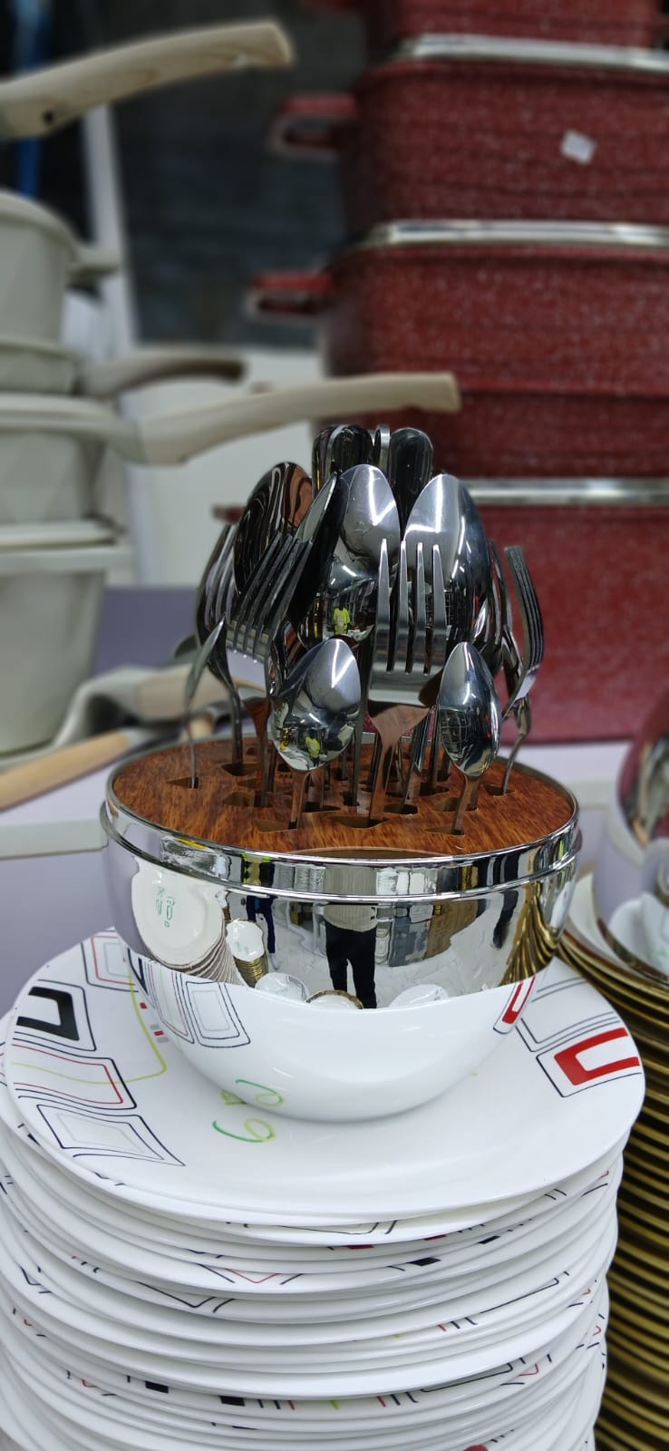 Image of Premium Eggshell Cutlery Set