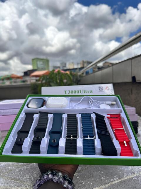 Image of T3000 Ultra Smart Watch Gift Set