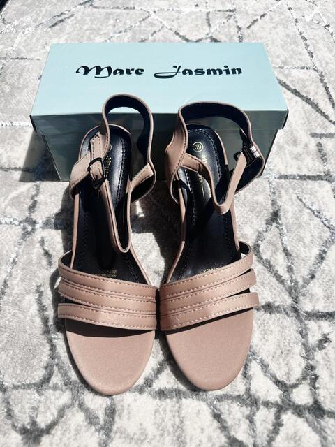 Image of Mare Jasmin Block Heel Ankle Strap Sandals