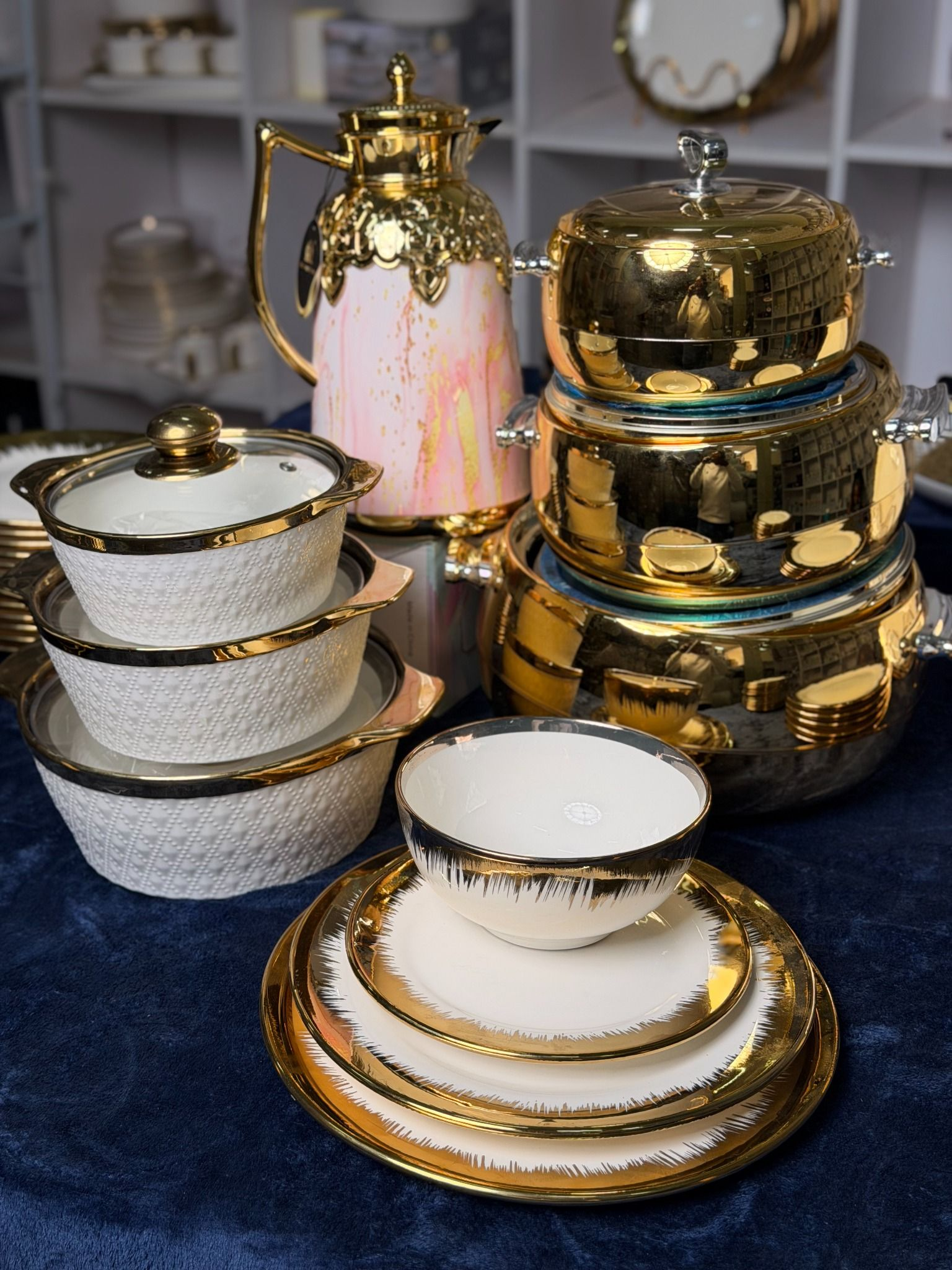 Image of Sultan Gold Dinner Set