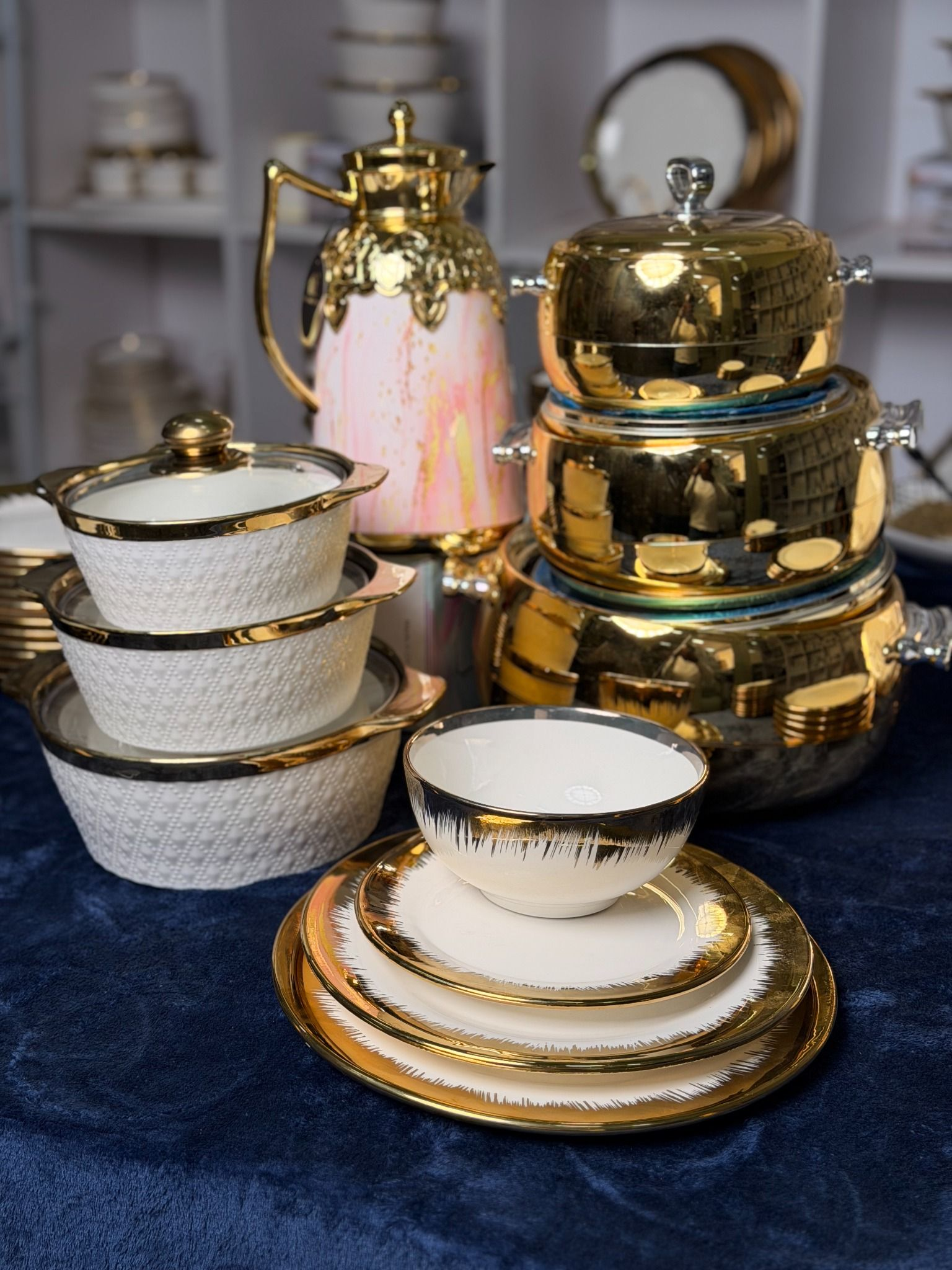 Image of Sultan Gold Dinner Set