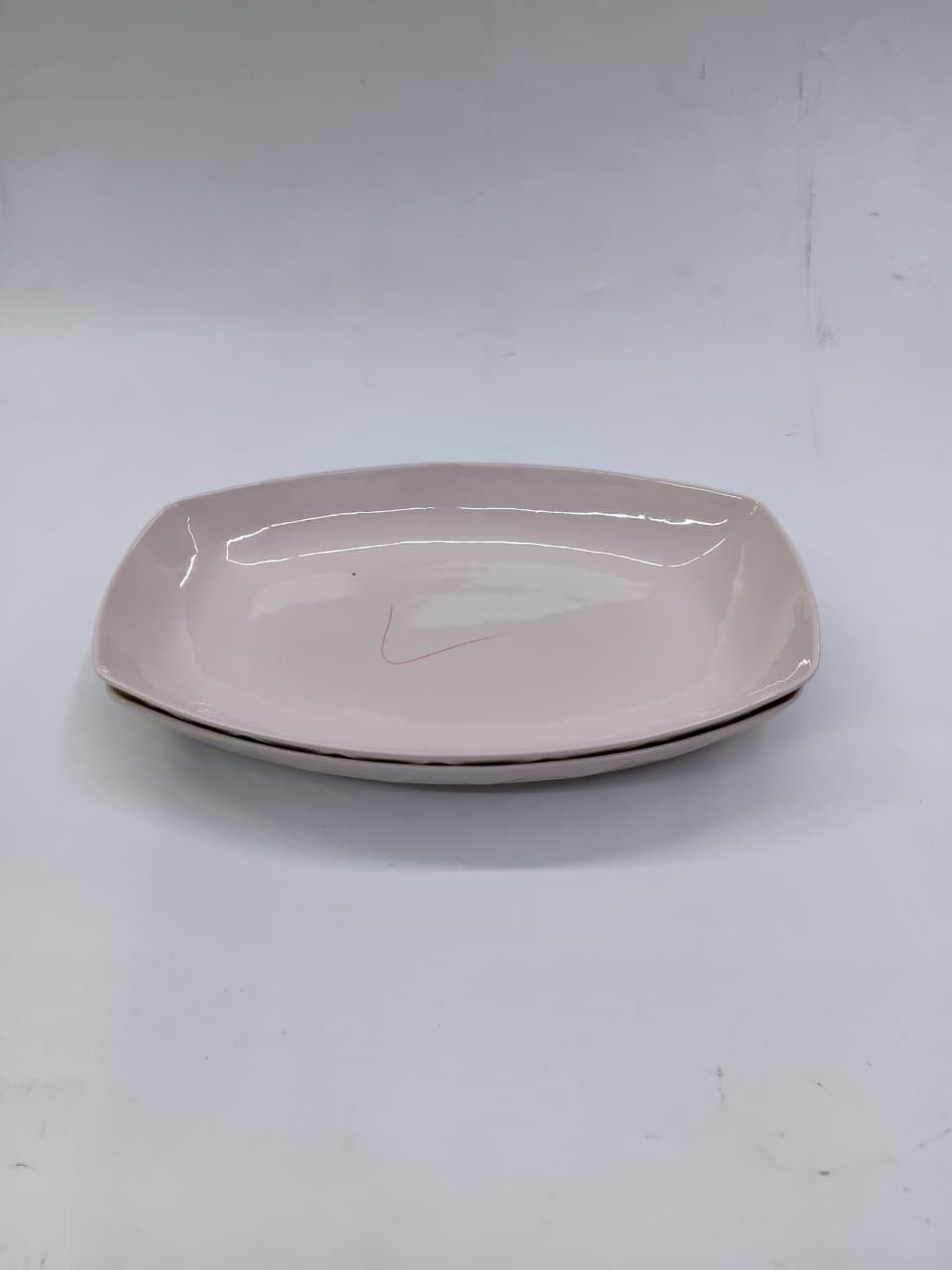 Image of Pink Diamond Fish Plate (JS-69)