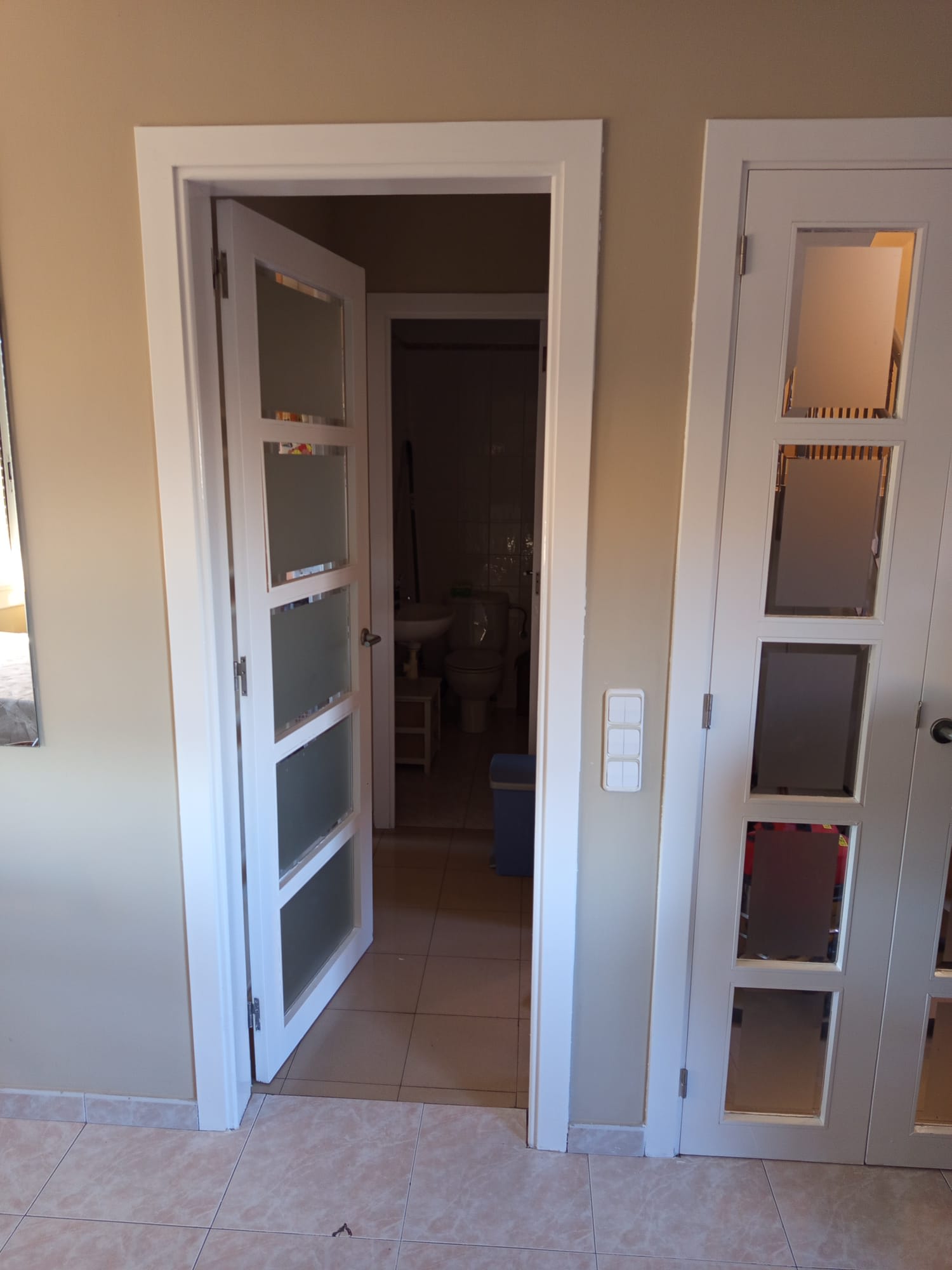 Imagen 3 de Pintura de paredes, techo y puertas