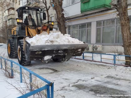 Руководители региона и города Кургана еженедельно проверяют качество уборки дворов