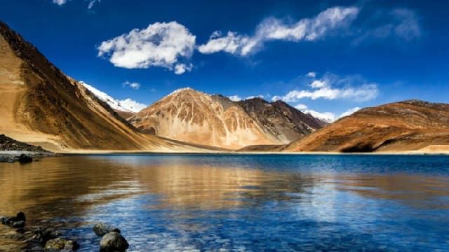 Pangong Lake filming location in Ladakh