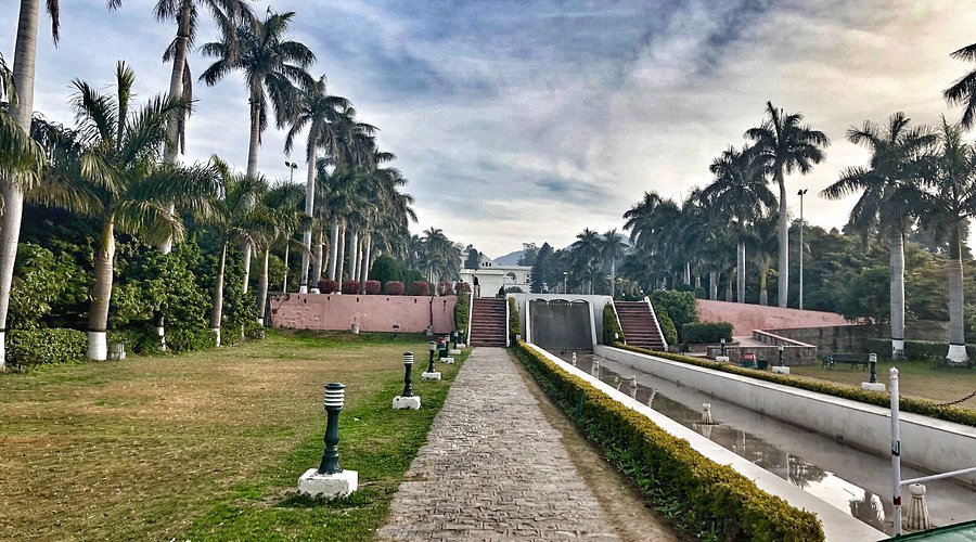 Pinjore Gardens (Yadavindra Gardens) 3