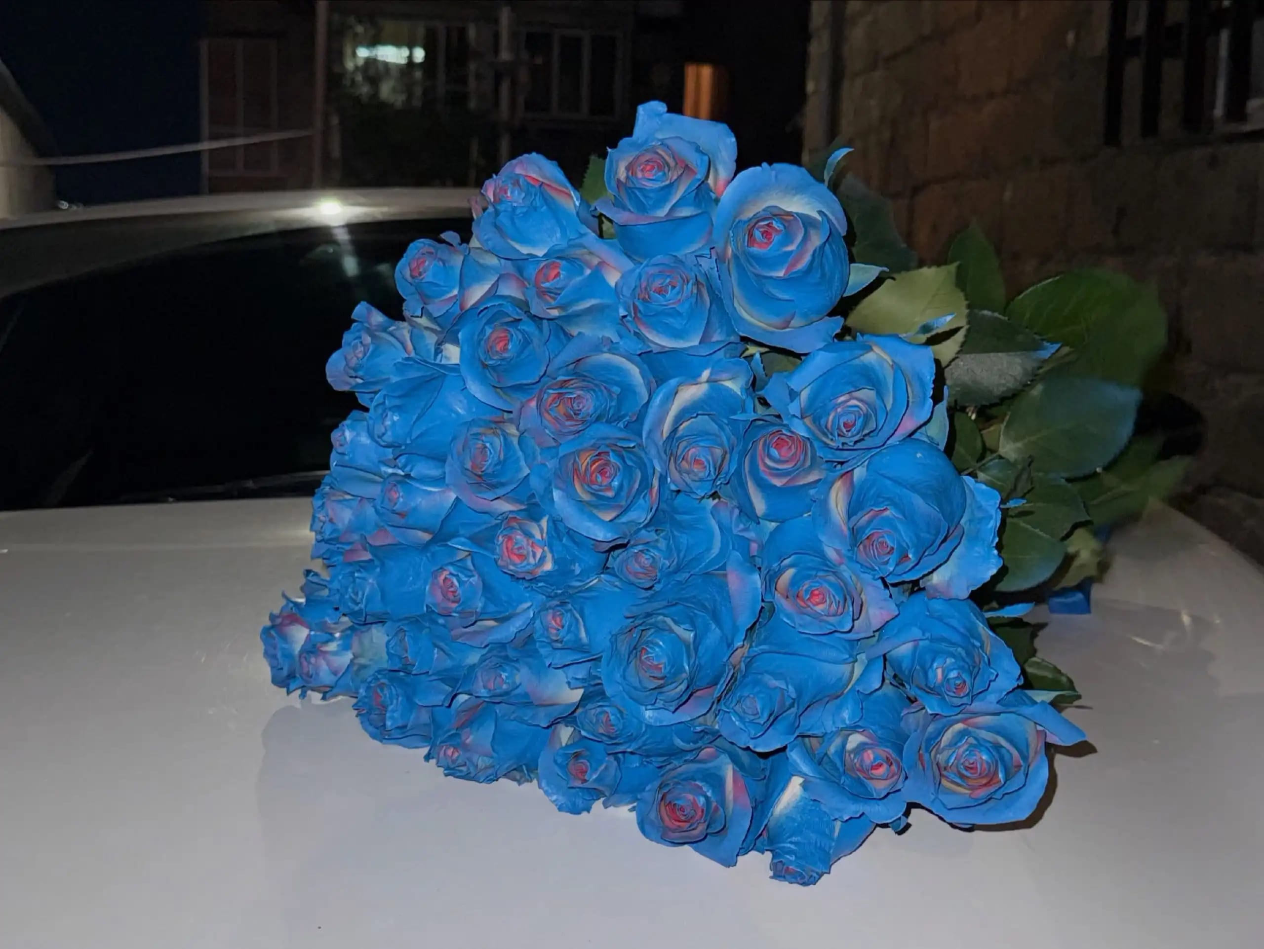 Blue rose bouquet