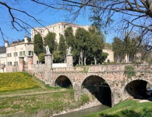 Villa lungo la ciclabile di Padova