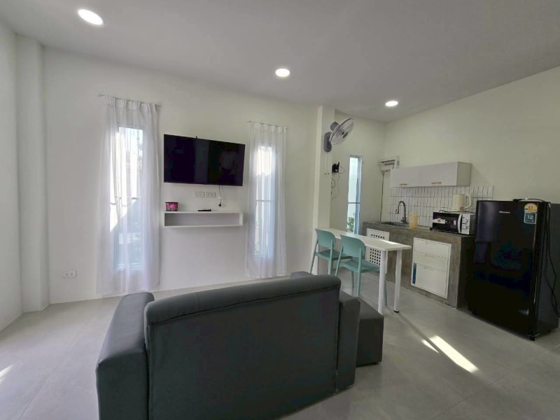 4BR Villa — 4-bed villa for rent in Cherngtalay, Phuket — photo 1
