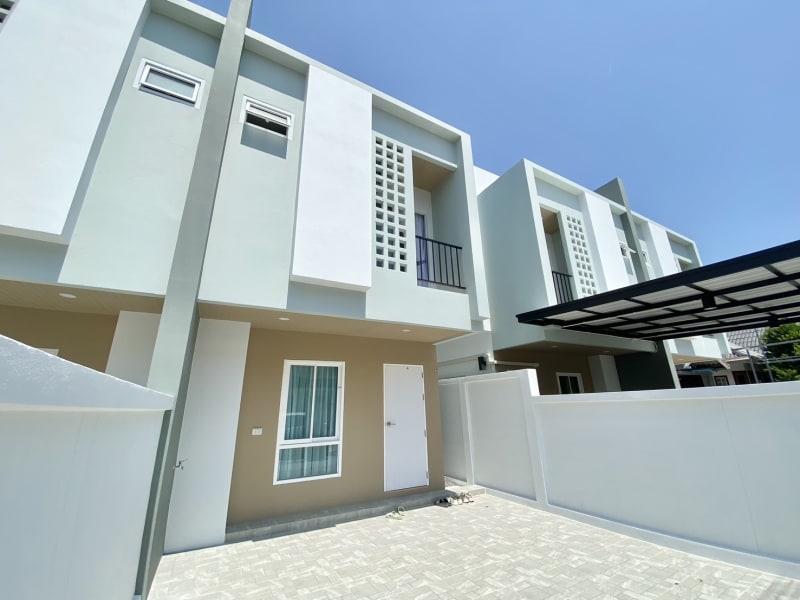 BCIS — 3-bed house for rent in Chalong, Phuket — photo 1