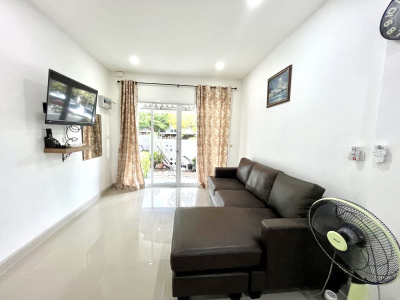 3BR Townhouse — 3-bed townhouse for rent in Chalong, Phuket — photo 1