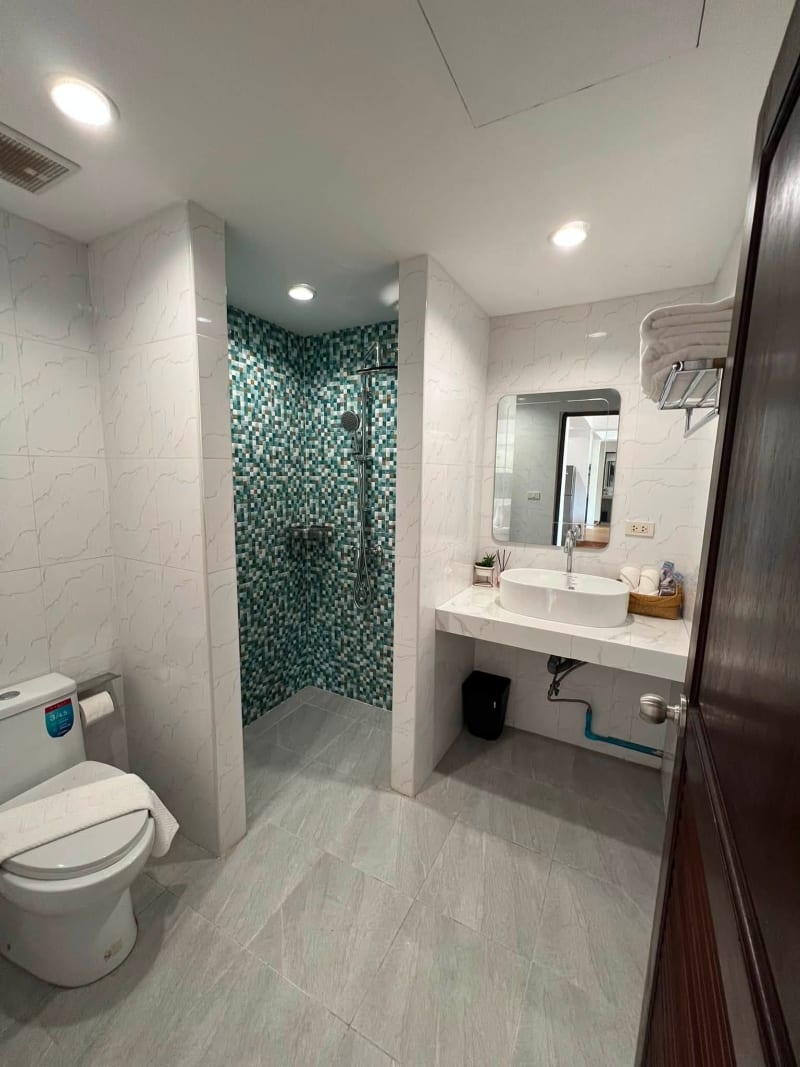 1BR Commercial Building — 1-bed commercial building for rent in Rawai, Phuket — photo 3