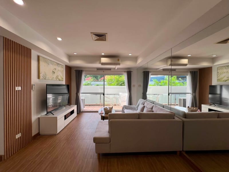 1BR Commercial Building — 1-bed commercial building for rent in Rawai, Phuket — photo 2