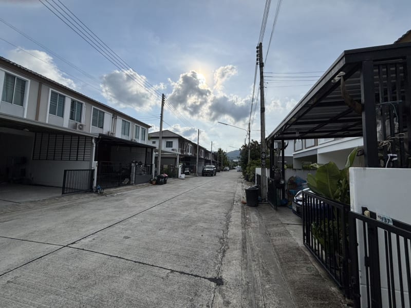 พฤกษาวิลล์ เจ้าฟ้า เทพอนุสรณ์ — Townhouse for rent in Chalong, Phuket — photo 2