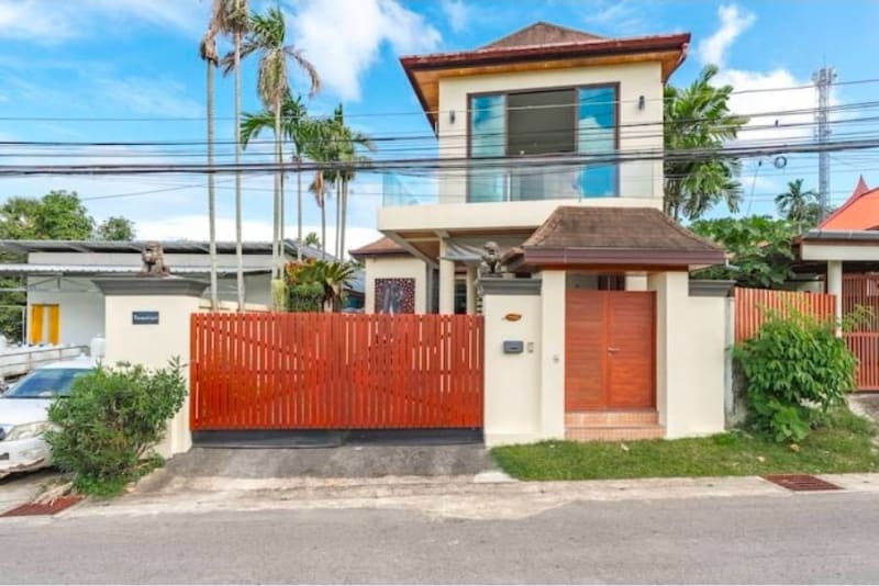 4-bed villa for rent in Chalong, Phuket — photo 1