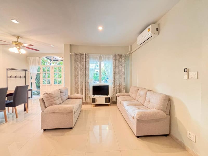 หมู่บ้าน ปรางทอง — 4-bed house for rent in Chalong, Phuket — photo 2