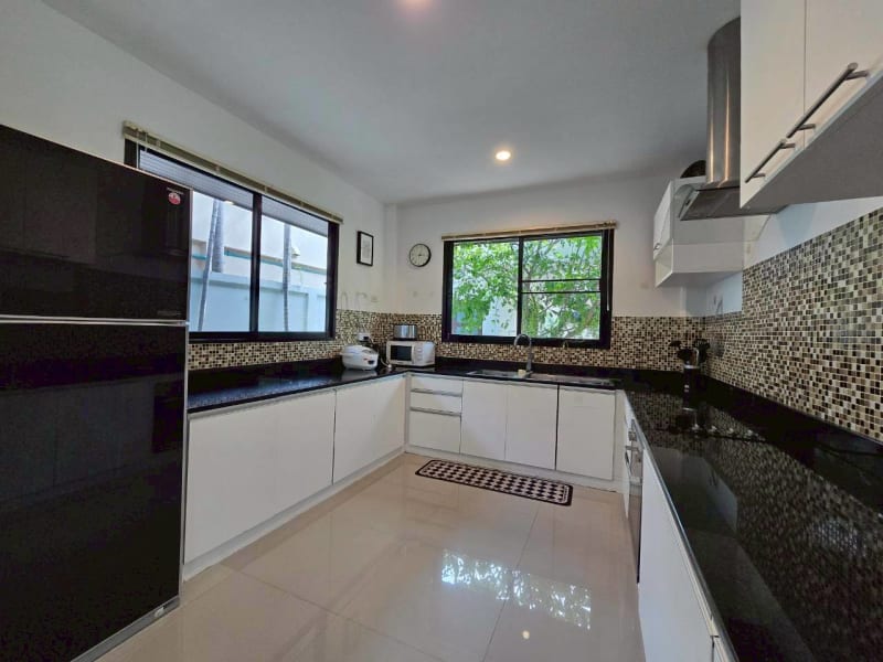 3-bed villa for rent in Rawai, Phuket — photo 6