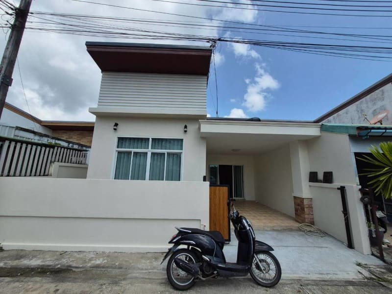 บ้าน นาบอน ฉลอง — 2-bed house for rent in Chalong, Phuket — photo 1