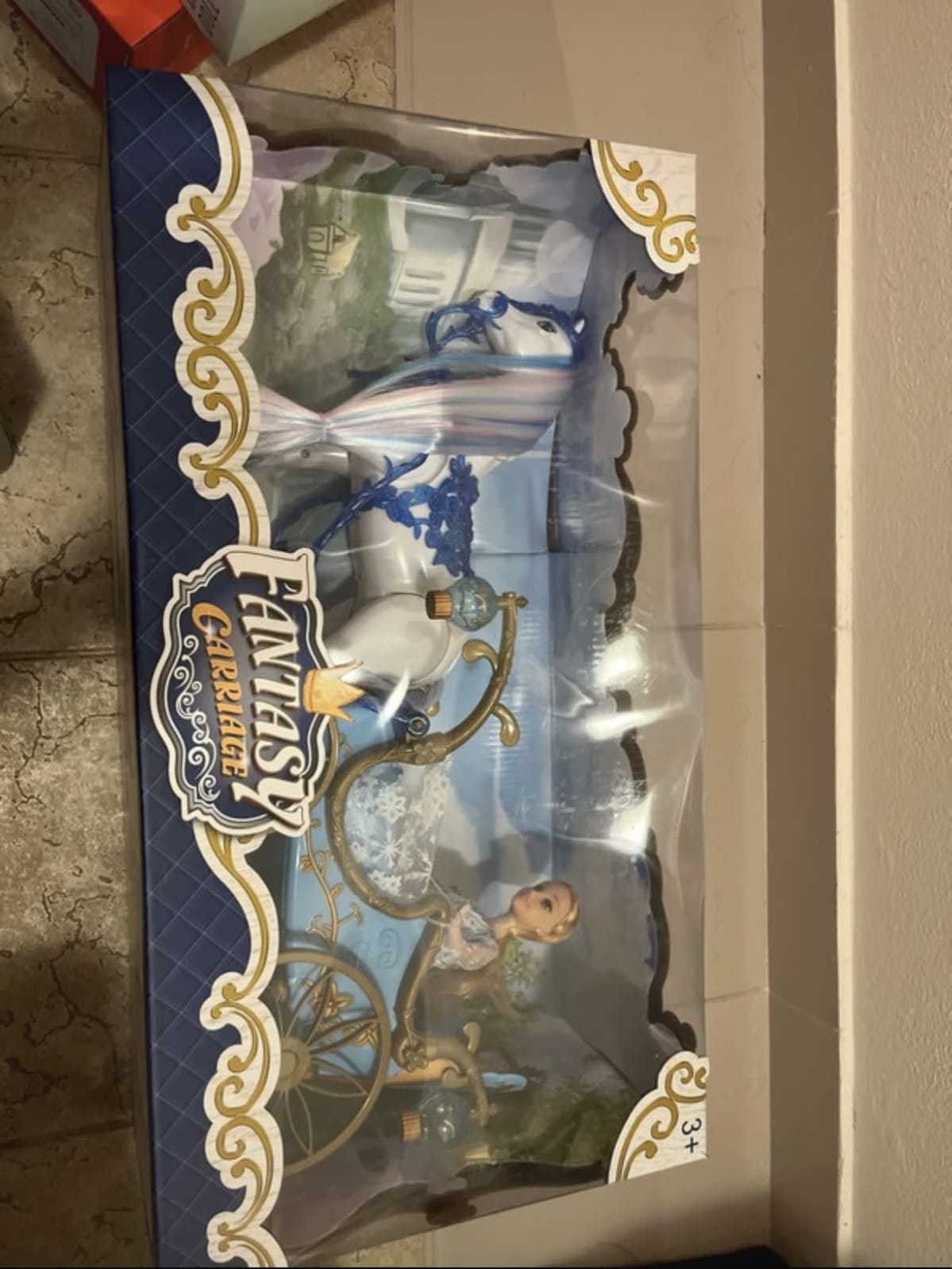 Nová bábika Fantasy s kočiarom v balení