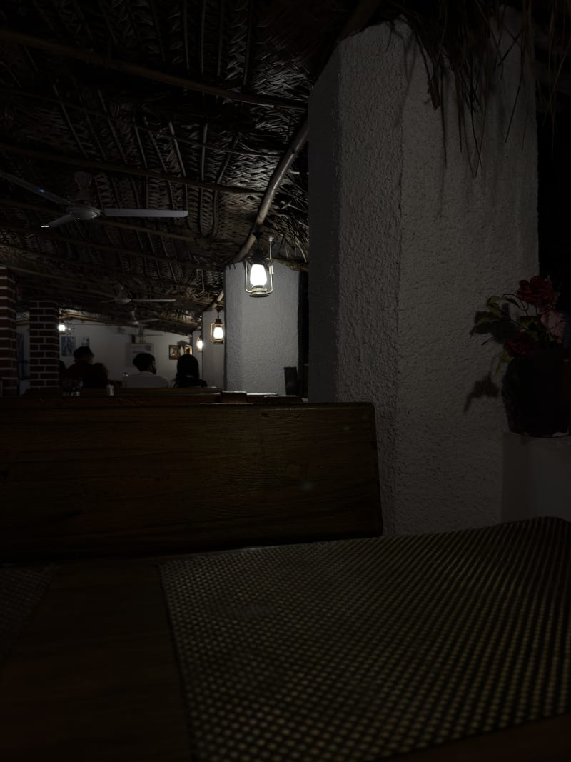 Dadimanu Desibhanu restaurant in Porbandar