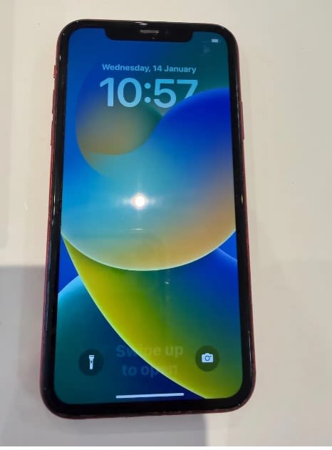 Image for iPhone 11 – 128GB  – €200