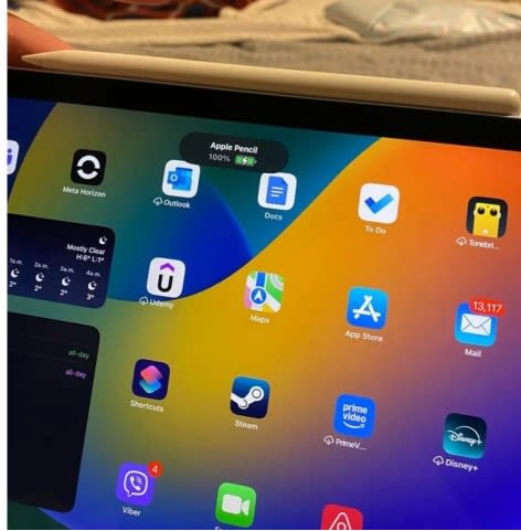 Image for iPad Air + Apple Pencil 2 + Smart Folio – €400