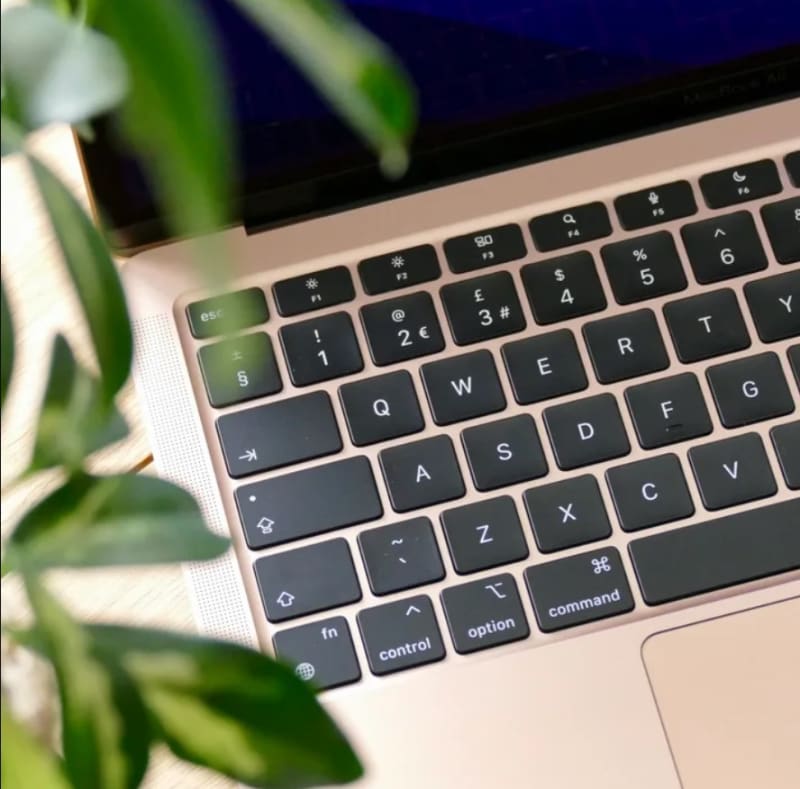 Image for Apple MacBook Air M1 – 8GB RAM – 256GB SSD – €650