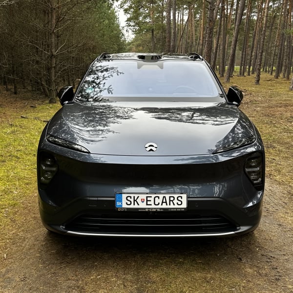 Nio EL7 (2024) dovezený na Slovensko cez e-cars.sk