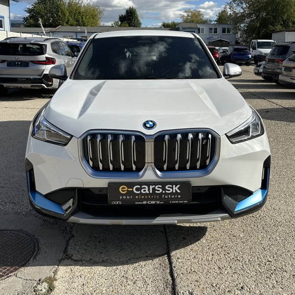 BMW iX1 (2023) dovezený na Slovensko cez e-cars.sk