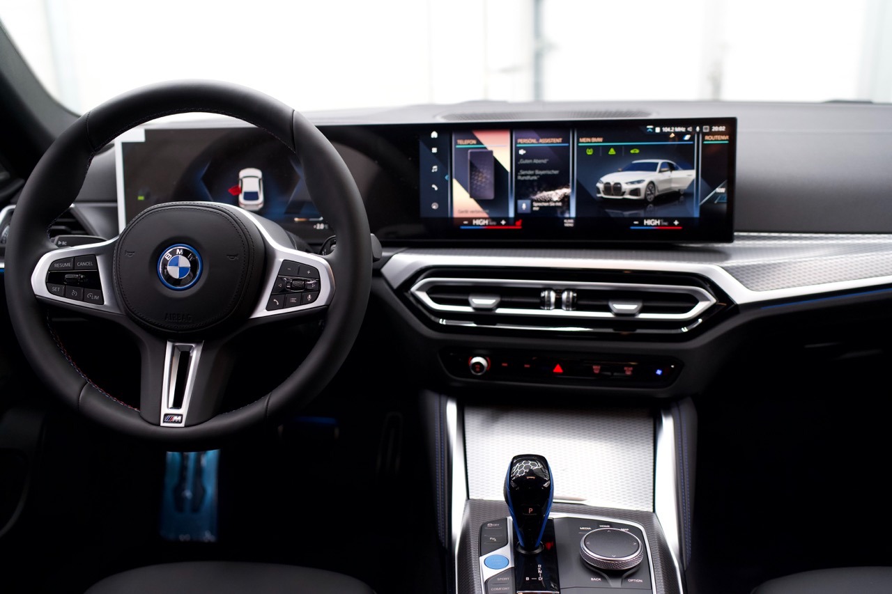 BMW i4