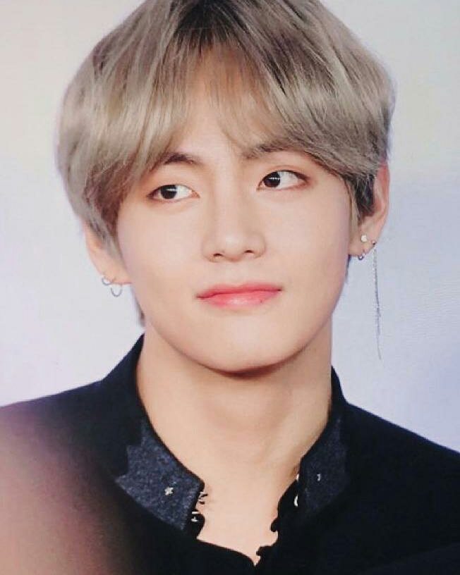10 Foto Mempesona V BTS, pria paling ganteng Bikin cewek AMRI Meleleh 721314 v bts ganteng 10 Foto Mempesona V BTS, pria paling ganteng Bikin cewek AMRI Meleleh