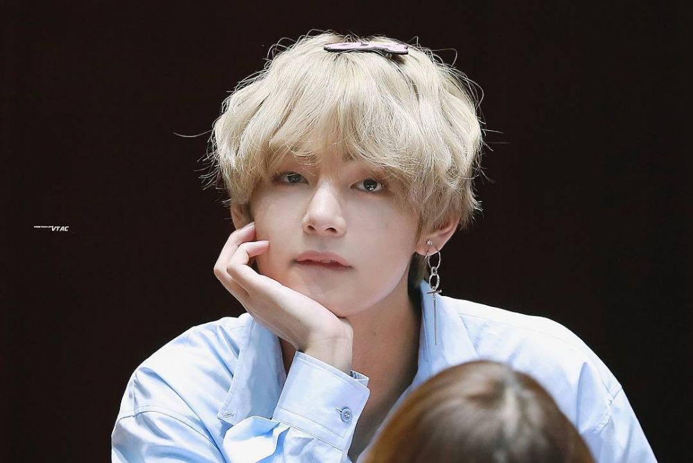 10 Foto Mempesona V BTS, pria paling ganteng Bikin cewek AMRI Meleleh 721319 1000xauto v bts ganteng 10 Foto Mempesona V BTS, pria paling ganteng Bikin cewek AMRI Meleleh