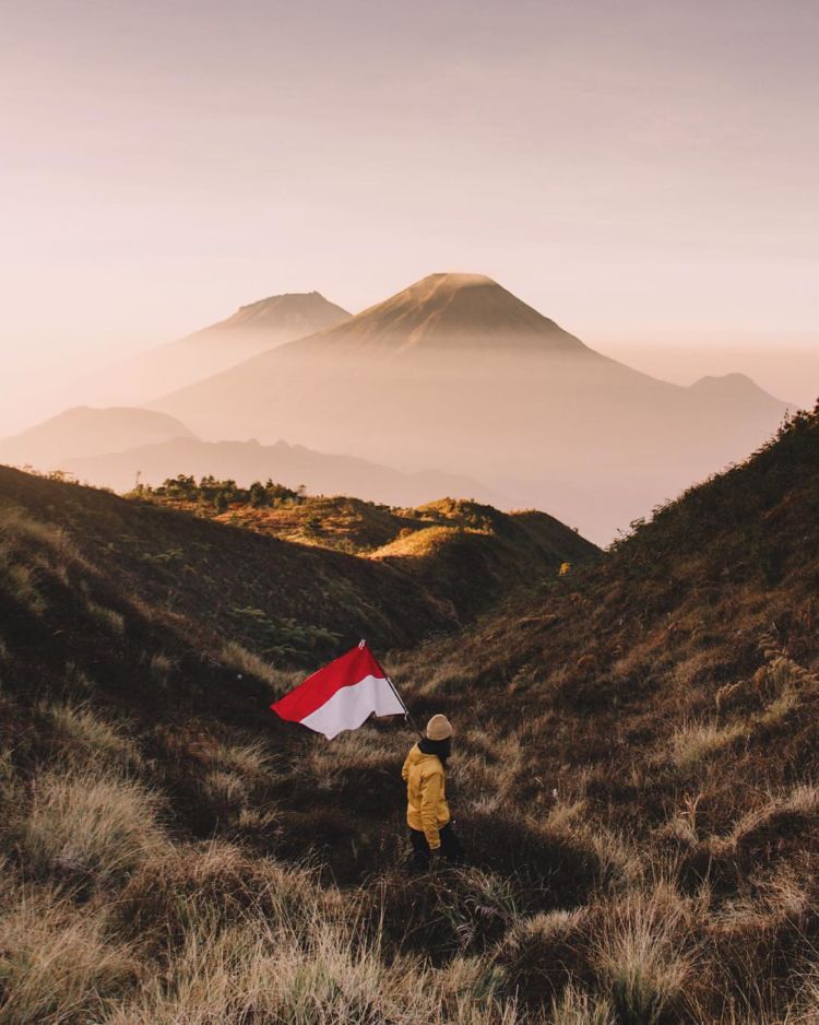 Menyatu dengan Alam, Ini 5 Gunung yang Cocok Buat Perayaan Kemerdekaan hipwee 38150534 232677107430233 2270075028378746880 n 750x938 Menyatu dengan Alam, Ini 5 Gunung yang Cocok Buat Perayaan Kemerdekaan