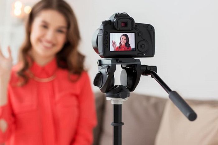 Cara Membuat Vlog Di Youtube, Jadi Vlogger Itu Mudah Kok! 241434141 Cara Membuat Vlog Di Youtube, Jadi Vlogger Itu Mudah Kok!