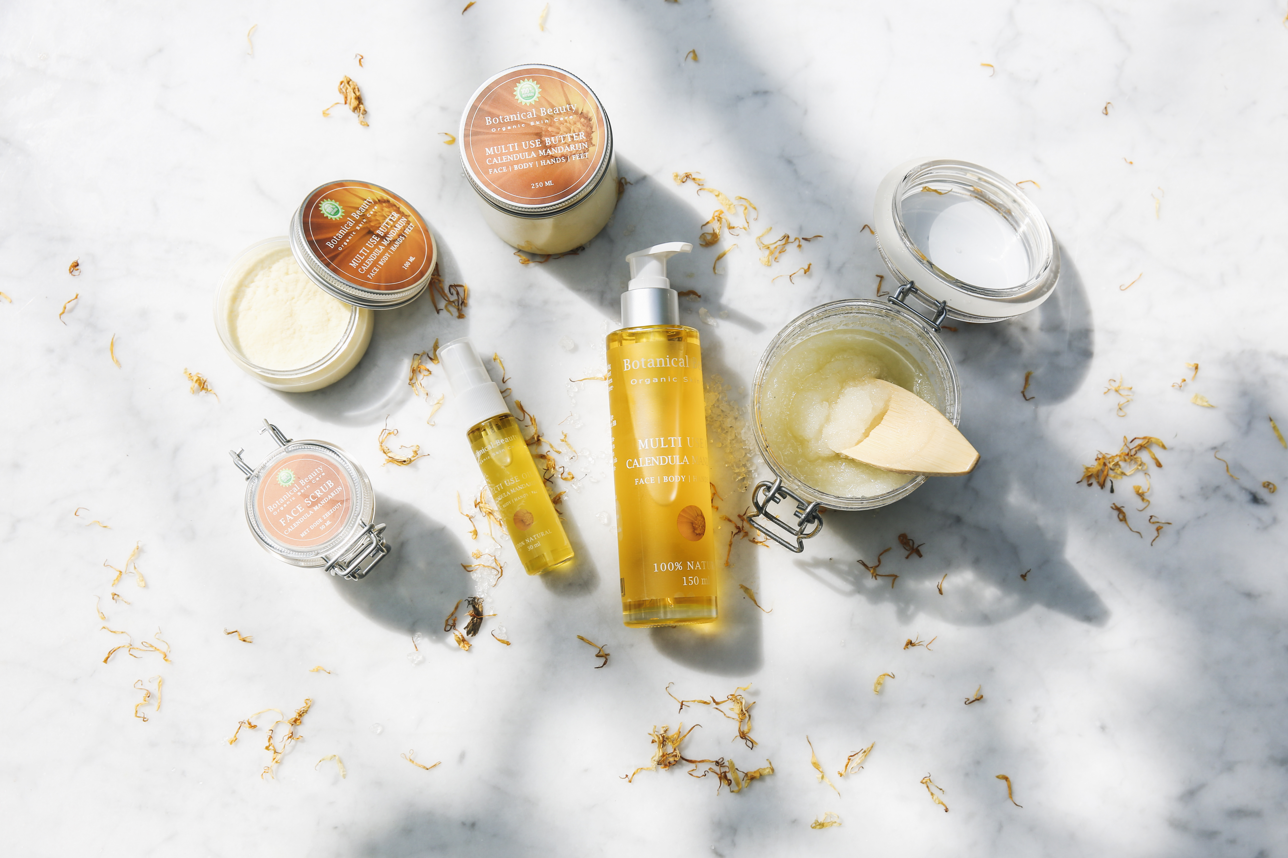Botanical Beauty multi use olie, body butters en scrubs met calendula