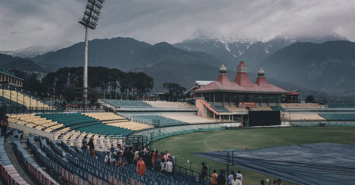 Rain‑shrouded Decider: How Bengaluru’s Weather and Player Form Shape the India vs West Indies 5th T20I illustration or cover